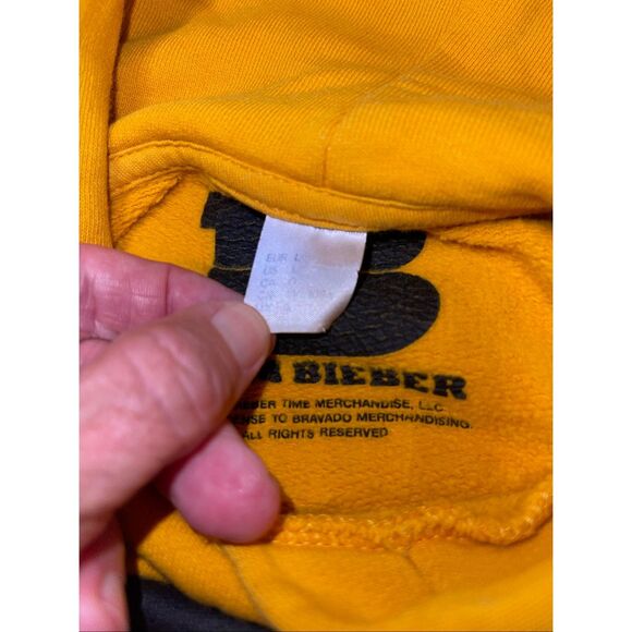 Justin Bieber 2017 Purpose Stadium Tour Hoodie Sweater Distressed Yellow Size L - Picture 5 of 6